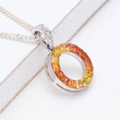 HANNAH SUNSET SAPPHIRE & DIAMOND PENDANT IN 18K GOLD