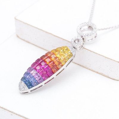 DIANE RAINBOW SAPPHIRE & DIAMOND PENDANT IN 18K GOLD