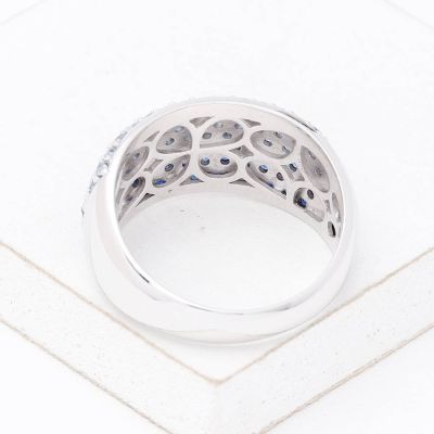 PHILADELPHIA BLUE SAPPHIRE OMBRE RING IN STERLING SILVER by Equalli