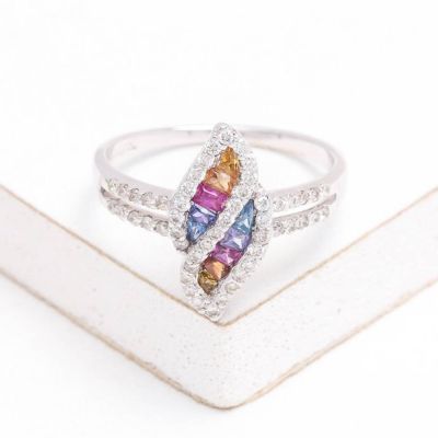CAROL RAINBOW SAPPHIRE & DIAMOND RING IN 18K GOLD