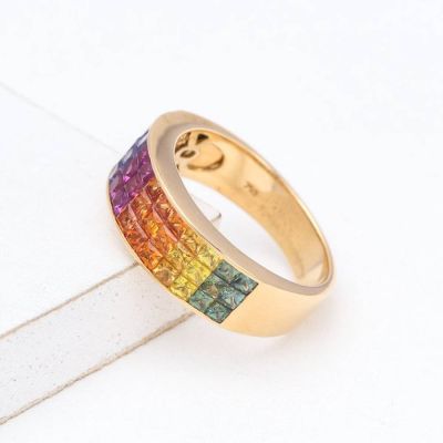RILEY RAINBOW SAPPHIRE RING IN 18K GOLD