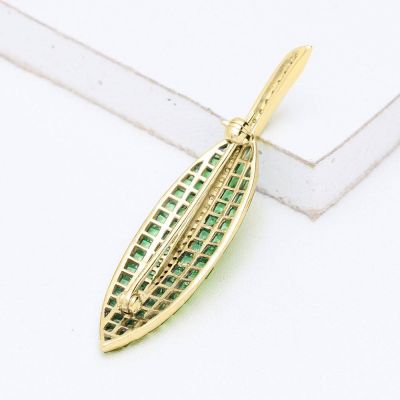 FERN TSAVORITE GREEN GARNET INVISIBLE SET BROOCH (3.1CT TW) IN 14K GOLD by EQUALLI.COM