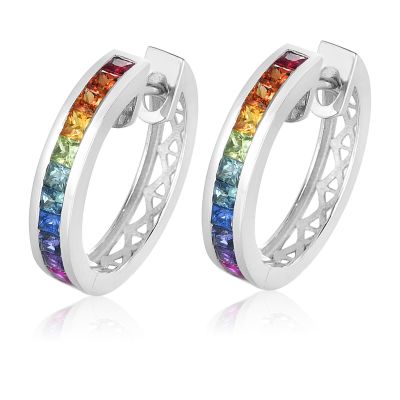 CHIANGMAI MINIMAL RAINBOW HUGGIE EARRINGS IN SILVER, NATURAL SAPPHIRE MEDIUM HOOPS